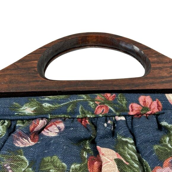 Vintage Carpetbags Of America Blue Multicolor Floral Bag With Wooden Handles - Picture 3 of 16